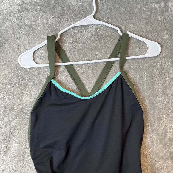 L*Space Color Block V-neck Cross-back Maniac One Piece Black Swimsuit Sz 8 - Picture 5 of 6